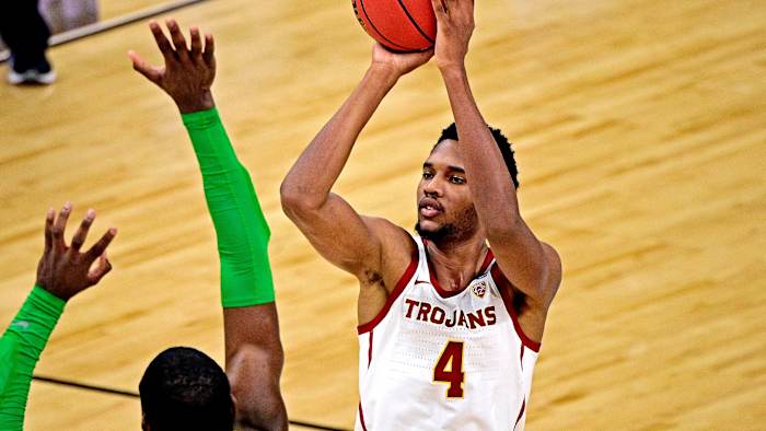 USC center Evan Mobley